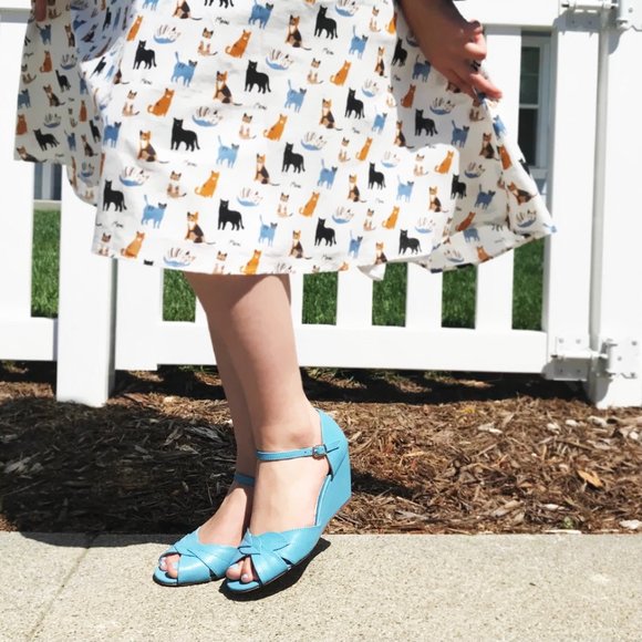 b.a.i.t. Shoes - b.a.i.t. Blue Peep Toe Leaf Motif Mary Jane Wedge Heels 6.5